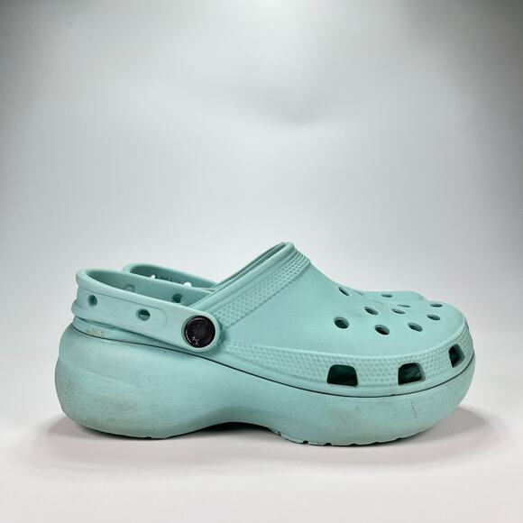 Crocs Classic Platform Clog Light Blue Slip On Lightweight 206750 Women's Size 6 - Picture 1 of 10